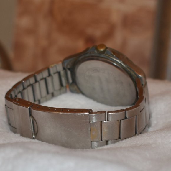 Vintage Timex Carriage Quartz Watch Silver/Silver - Picture 9 of 13